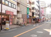 京阪 牧野駅 徒歩2分 駅南側「枚方牧野駅前郵便局」向かい