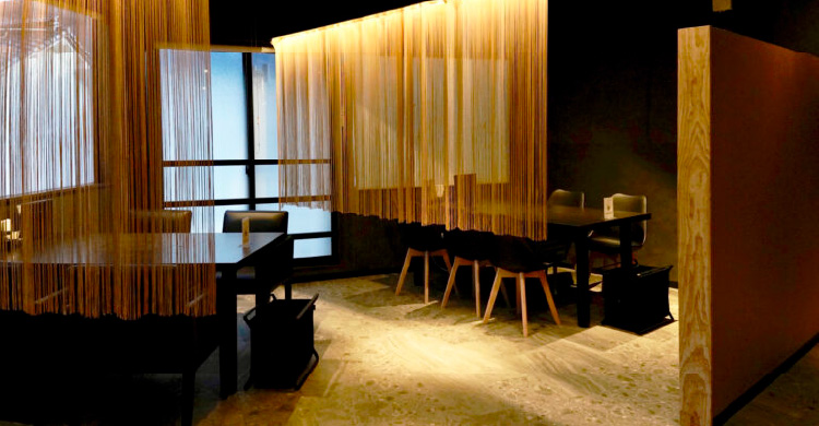 KOHAKU湯の坪店「無煙BBQヘルシーロースター」